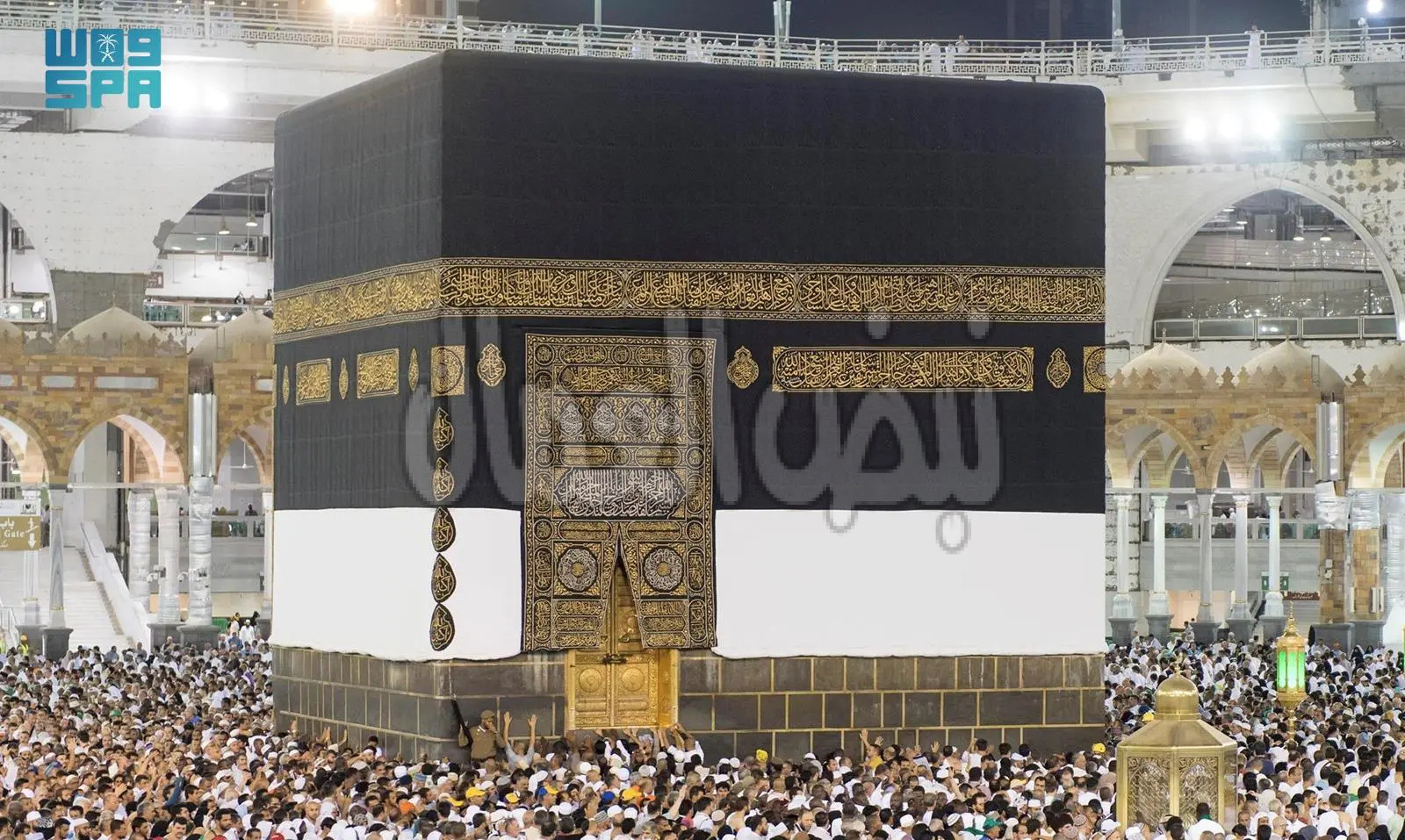 بدء أعمال الصيانة الدورية للكعبة المشرفة