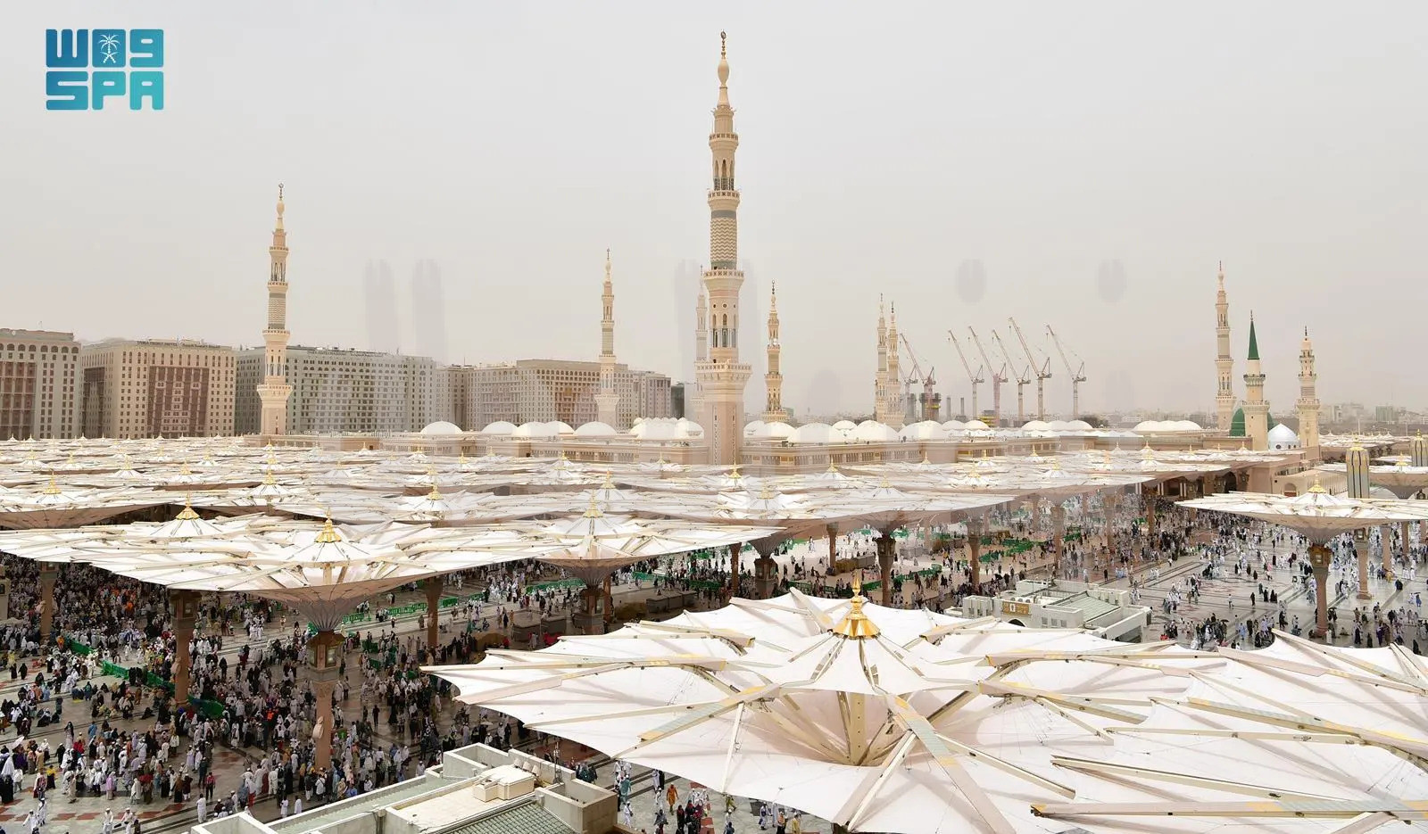 المسجد النبوي يستقبل أكثر من ٥ ملايين مصلٍ خلال الأسبوع الماضي
