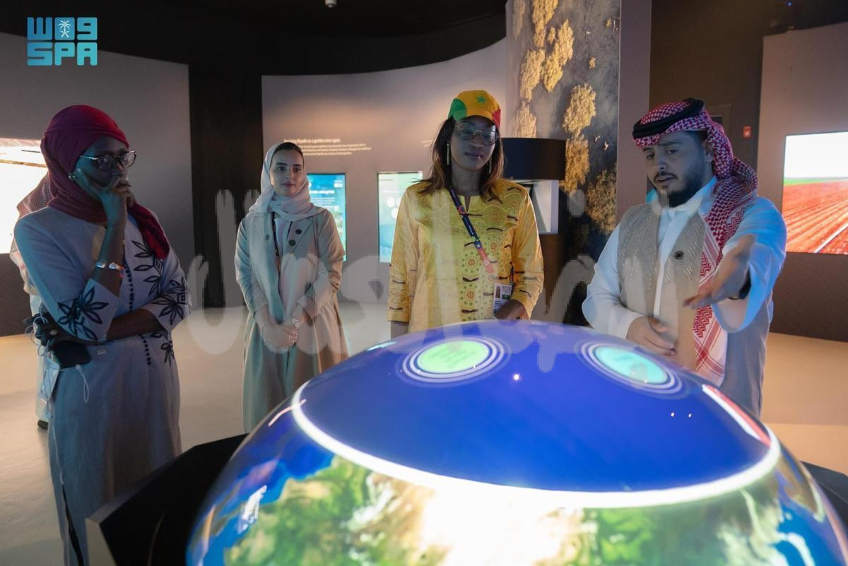 العالم بـ7 لغات لتعزيز التواصل وتوطيد العلاقات مع شعوب العالم
