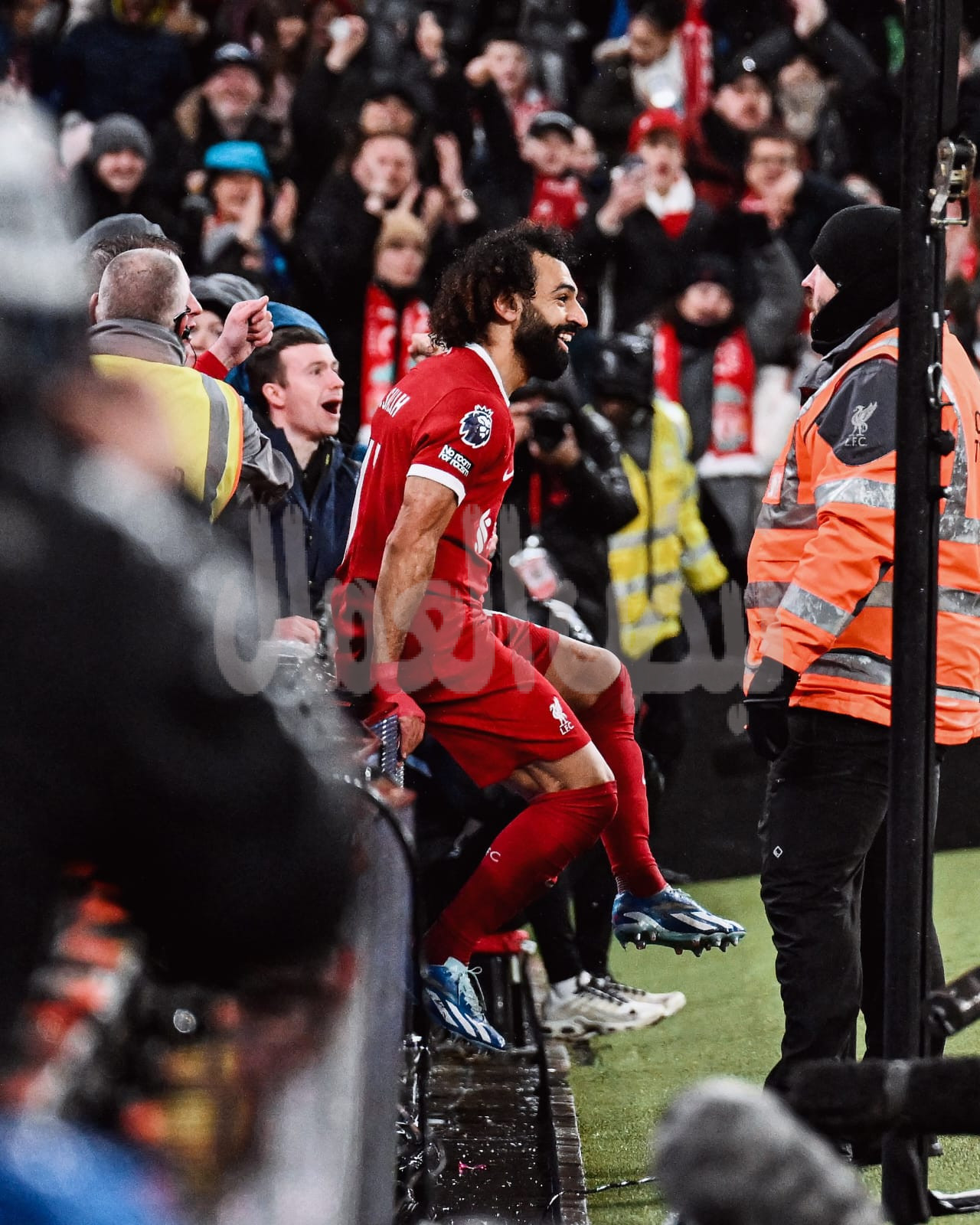محمد صلاح يقود ليفربول للفوز أمام نيوكاسل برباعية والانفراد بصدارة البريميرلي