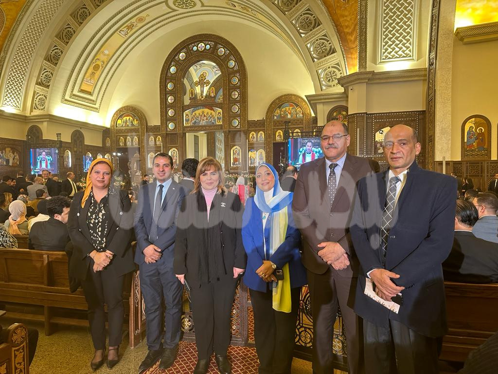 عمال مصر تشارك الاحتفال بكاتدرائية ميلاد المسيح لتهنئة الإخوة الاقباط بعيد الميلاد المجيد