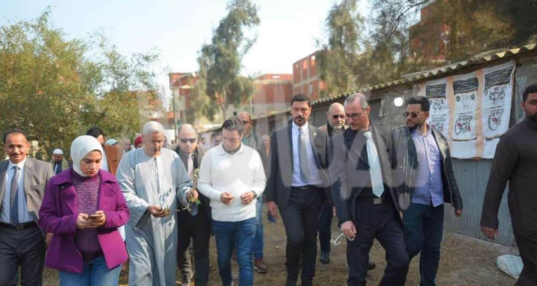 رئيس حزب صوت الشعب يطالب بتسليط الضوء على الصناعات الصغيرة والمتوسطة