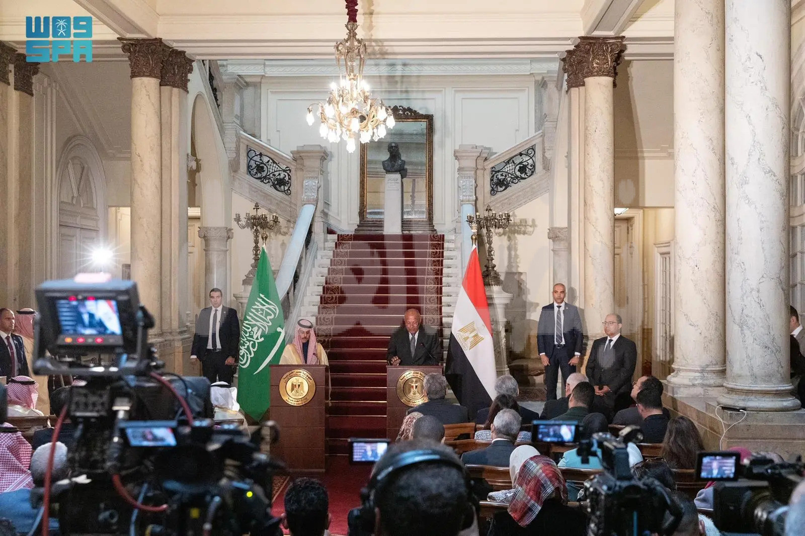 المملكة ومصر تؤكدان التنسيق والتشاور بينهما تحقيقًا للأمن والاستقرار الإقليمي والدولي