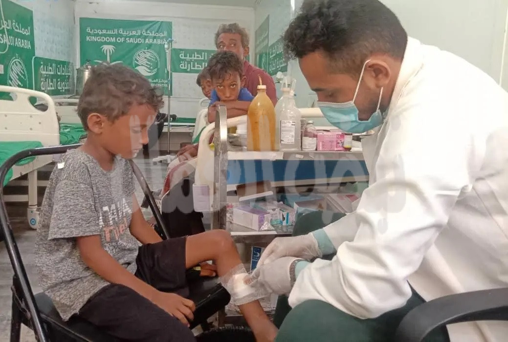 مركز الملك سلمان للإغاثة يقدم خدمات طبية في محافظتي حجة والحديدة باليمن