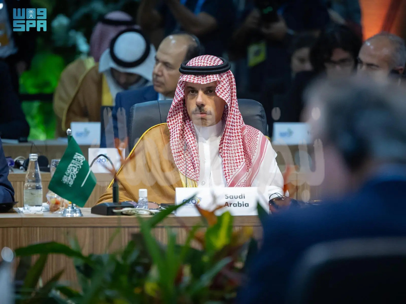 وزير الخارجية السعودي يؤكد ضرورة تحمل دول مجموعة العشرين مسؤولية التحرك بشكل حاسم لإنهاء الكارثة في قطاع غزة
