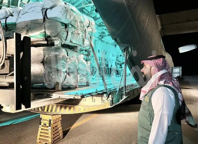 وصول الطائرة الإغاثية السعودية الـ 47 لإغاثة الشعب الفلسطيني في قطاع غزة