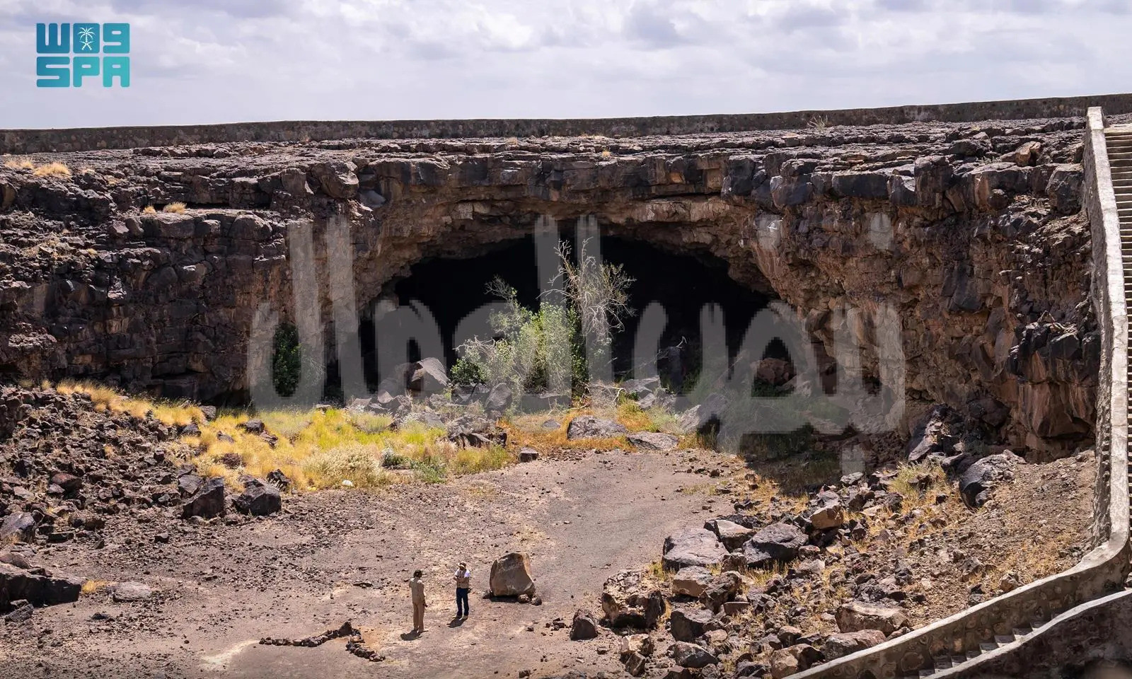 هيئة التراث السعودي تعلن اكتشاف دلائل على استيطان بشري منذ العصر الحجري الحديث في أحد كهوف المدينة المنورة