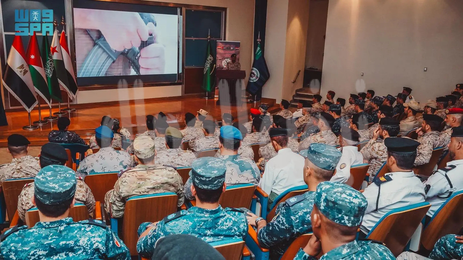انطلاق التمرين البحري المختلط للدول المطلة على البحر الأحمر “الموج الأحمر 7” في قاعدة الملك فيصل البحرية بمشاركة مصرية   
