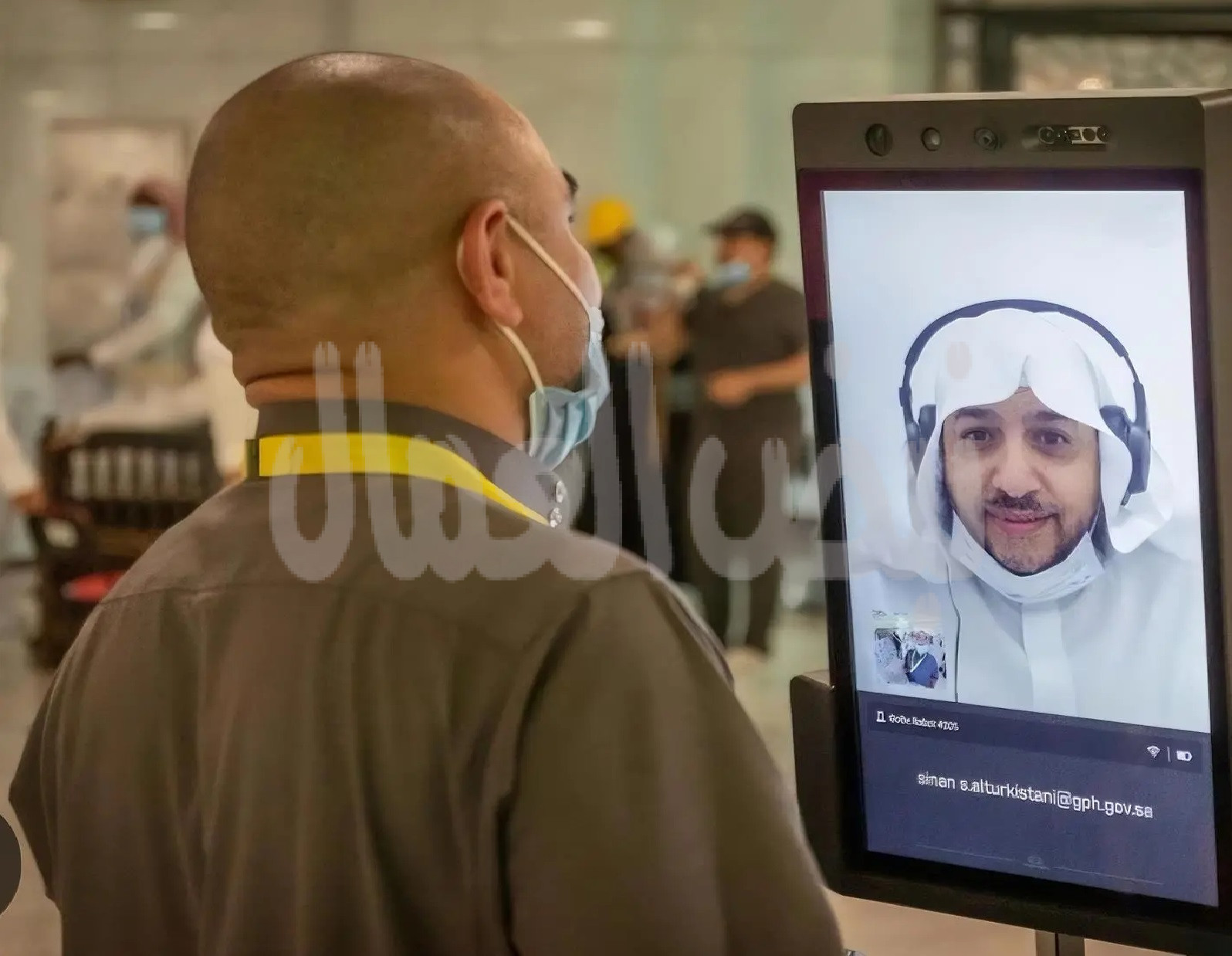 رئاسة الشؤون الدينية تُفعِّل الروبوت التوجيهي بـ (11) لغة عالمية   