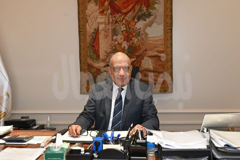 وزير الكهرباء : البدء الفوري فى تركيب العدادات الكودية المؤقتة للتصدي لظاهرة سرقةالتيار