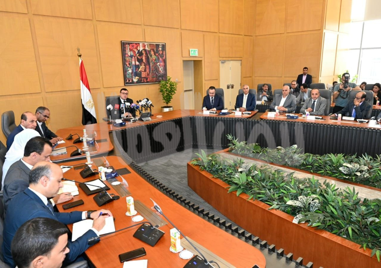 وزير الإسكان: خطة لطرح الوحدات السكنية بأنواعها بالمدن الجديدة نهاية العام الجاري