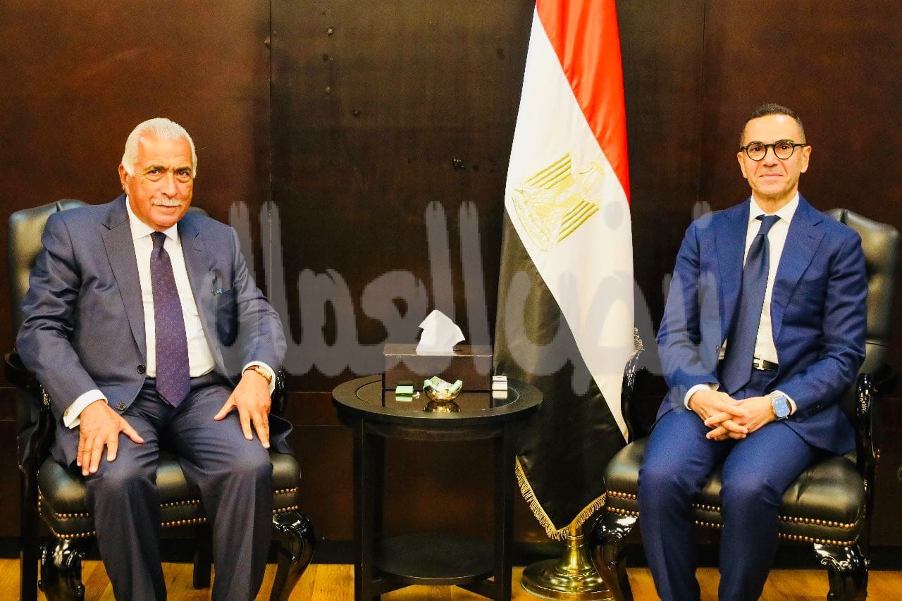 وزير الاستثمار يلتقي مع وفد غرف التجارة الأمريكية بالقاهرة 