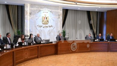 رئيس الوزراء يترأس الاجتماع الأول لـ”لجنة الأزمات”