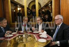 وزير خارجية إيران ينشر صورته بمنصة”إكس” مع موسي وفهمي والعرابي بخان الخليلي