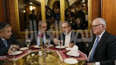 وزير خارجية إيران ينشر صورته بمنصة”إكس” مع موسي وفهمي والعرابي بخان الخليلي