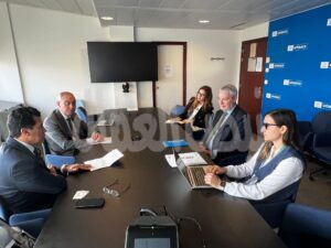 وزير الشباب والرياضة يوقع اتفاقية اليونسكو لمكافحة المنشطات الرياضية وزير الشباب والرياضة يوقع اتفاقية اليونسكو لمكافحة المنشطات الرياضية