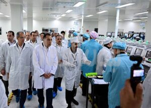 رئيس الوزراء يفتتح مصنع شركة “أوبو” العالمية