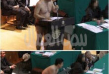 انطونيو غارسيا نائب في   البرلمان المكسيكي خلع ملابسه في البرلمان