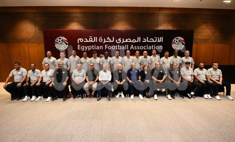 احتفالا بالتأهل للمونديال.. أبو ريدة يهدي مدربي مصر رخصة التدريب Pro