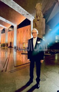 الفنان فاروق حسني الحمدلله ان عيشت وحضرت افتتاح المتحف المصري الكبير الفنان فاروق حسني الحمدلله ان عيشت وحضرت افتتاح المتحف المصري الكبير