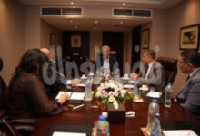 وزير السياحة والآثار يجتمع مع رئيس المجلس العالمي للسفر والسياحة لتعزيز التعاون ودعم الاستثمارات السياحية في مصر