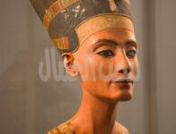 سأشن حربا على مصر كي لا تعود نفرتيتي!!! فهل سنقول مثل هتلر؟؟