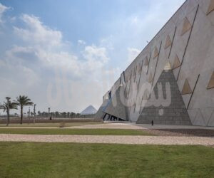 تطبيق نظام الحجز المسبق بالمواعيد الزمنية لتنظيم الزيارة بالمتحف المصري الكبير تطبيق نظام الحجز المسبق بالمواعيد الزمنية لتنظيم الزيارة بالمتحف المصري الكبير