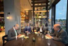 وزير الاستثمار والتجارة الخارجية يلتقي المدير التنفيذي لشركة BCG – Boston Consulting Group بواشنطن