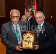 تكريم عالم المصريات أ د أحمد عيسى بجائزة اتحاد الاثريين العرب التقديرية