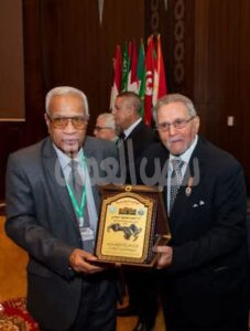 تكريم عالم المصريات أ د أحمد عيسى بجائزة اتحاد الاثريين العرب التقديرية