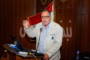 فوز الدكتور محمد عبد المقصود الأمين العام الأسبق للآثار بجائزة أ.د. على رضوان