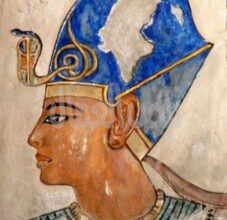 التاج الأزرق (خِبرِش) 𓋙𓂋𓈙𓈖𓎛𓎡