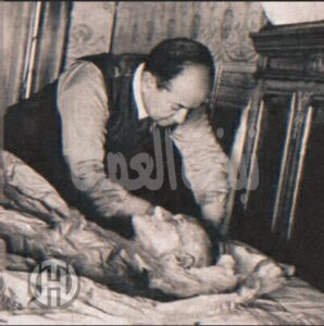 “الذئب الأغبر” أن أتاتورك كان مولعًا بالأحاديث الفاحشة والمغامرات الماجنة والليالي الحمراء