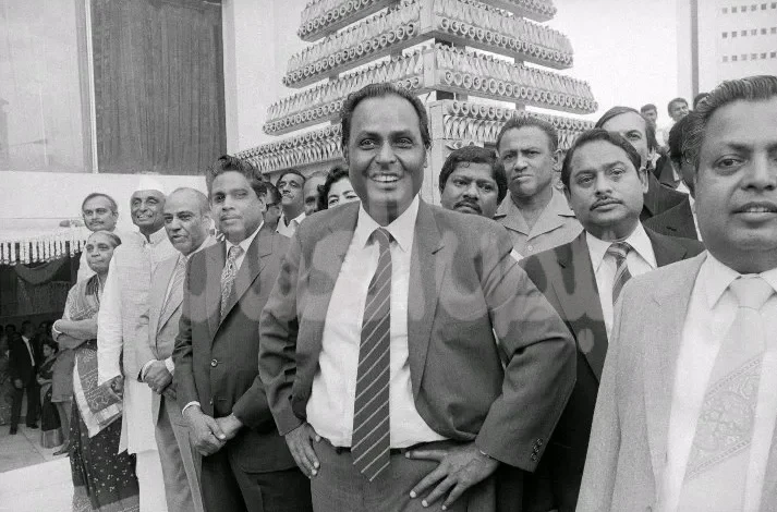 قصتنا النهاردة ..صعود عائلة أمباني من تجارة خيوط النسيج إلى قلب الاقتصاد الهندي قصتنا النهاردة ..صعود عائلة أمباني من تجارة خيوط النسيج إلى قلب الاقتصاد الهندي