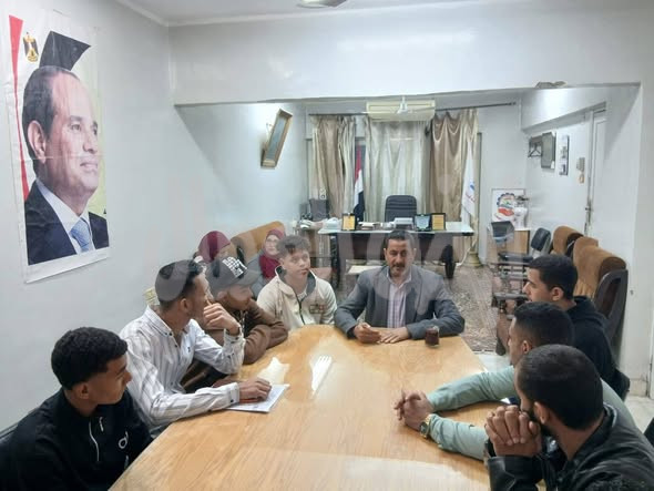 “مديرية العمل” بقنا تستقبل المتقدمين لبرامج تدريبية متخصصة “مديرية العمل” بقنا تستقبل المتقدمين لبرامج تدريبية متخصصة