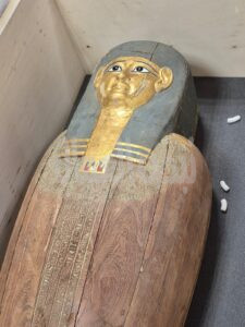 مصر تستعيد قطعتين أثريتين من بلجيكا