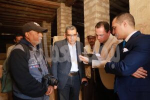 النيابة الإدارية تعاين مقبرة خنتي كا التي تم سرقة جدارية منها وتفتح التحقيقات