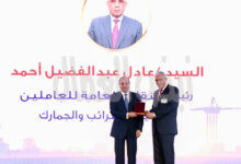 عادل عبد الفضيل    يشكر الرئيس السيسي علي منحه وسام العمل من الطبقة الاولي  في الإحتفال بعيد العمل