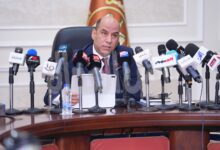 وزير العمل يعلن نص”القواعد العامة للائحة تنظيم العمل” بالقطاع الخاص..