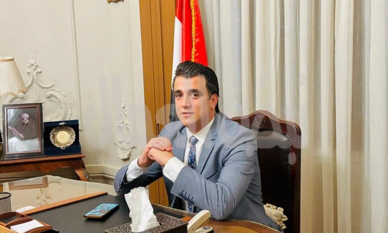 مسؤول الاتصال السياسي بالوفد: تفعيل الربط الإلكتروني هو الحل لإنهاء معاناة مرضى نفقة الدولة مسؤول الاتصال السياسي بالوفد: تفعيل الربط الإلكتروني هو الحل لإنهاء معاناة مرضى نفقة الدولة