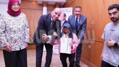 وزير العمل لأهالي بورسعيد : توجيهات الرئيس السيسي تحمي العمال وذوي الهمم والعمالة غير المنتظمة وزير العمل لأهالي بورسعيد : توجيهات الرئيس السيسي تحمي العمال وذوي الهمم والعمالة غير المنتظمة