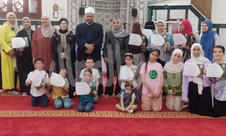 الاوقاف تكرم الكرداوي … وتخريج أول دفعة في الذكاء الاصطناعي بمسجد عمر بن الخطاب بشبرا الاوقاف تكرم الكرداوي … وتخريج أول دفعة في الذكاء الاصطناعي بمسجد عمر بن الخطاب بشبرا