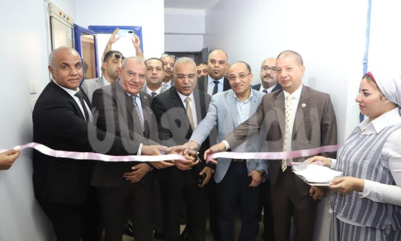 عباس صابر يفتتح مقر النقابة العامة للعاملين بالبترول بأسيوط لتعزيز الخدمات النقابية بالصعيد عباس صابر يفتتح مقر النقابة العامة للعاملين بالبترول بأسيوط لتعزيز الخدمات النقابية بالصعيد