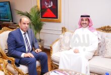 الوزير حسن رداد يبحث مع المدير العام لمنظمة العمل العربية الاستعدادات للدورة 105 لمجلس الإدارة بالقاهرة