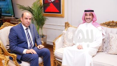 الوزير حسن رداد يبحث مع المدير العام لمنظمة العمل العربية الاستعدادات للدورة 105 لمجلس الإدارة بالقاهرة